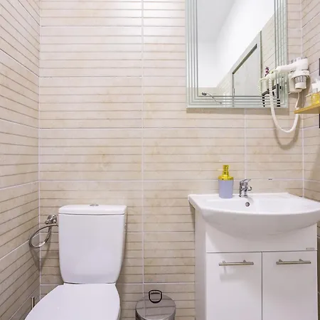 Unique Sapphire 33 Apartment Bucharest