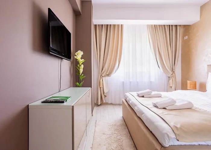 Unique Sapphire 33 Bukarest